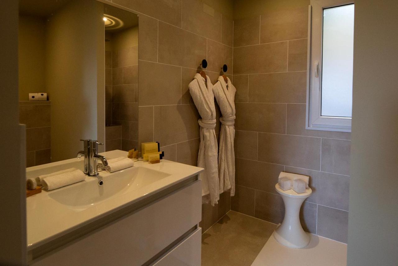 Swim Lodge Hotel Piscine Privee Ou Jacuzzi Prive Πόρτο Βέκιο Εξωτερικό φωτογραφία